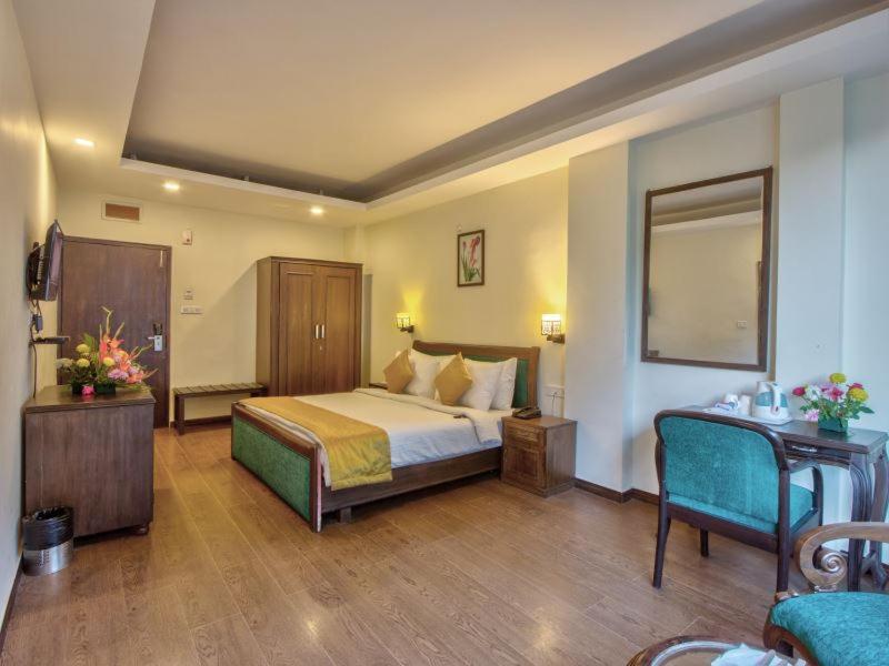 The Katoch Grand Resort Manāli Esterno foto