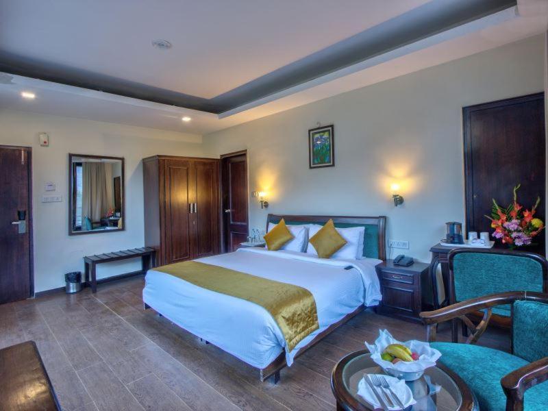 The Katoch Grand Resort Manāli Esterno foto