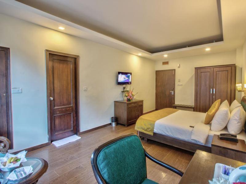 The Katoch Grand Resort Manāli Esterno foto