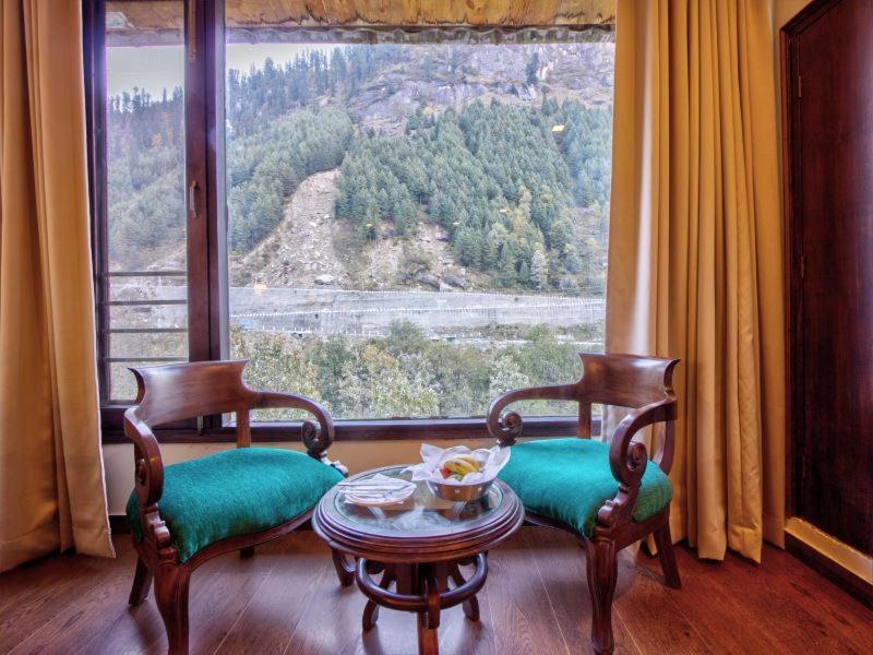 The Katoch Grand Resort Manāli Esterno foto