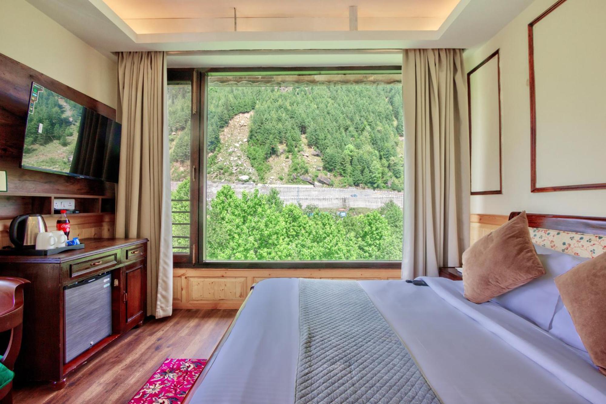 The Katoch Grand Resort Manāli Esterno foto