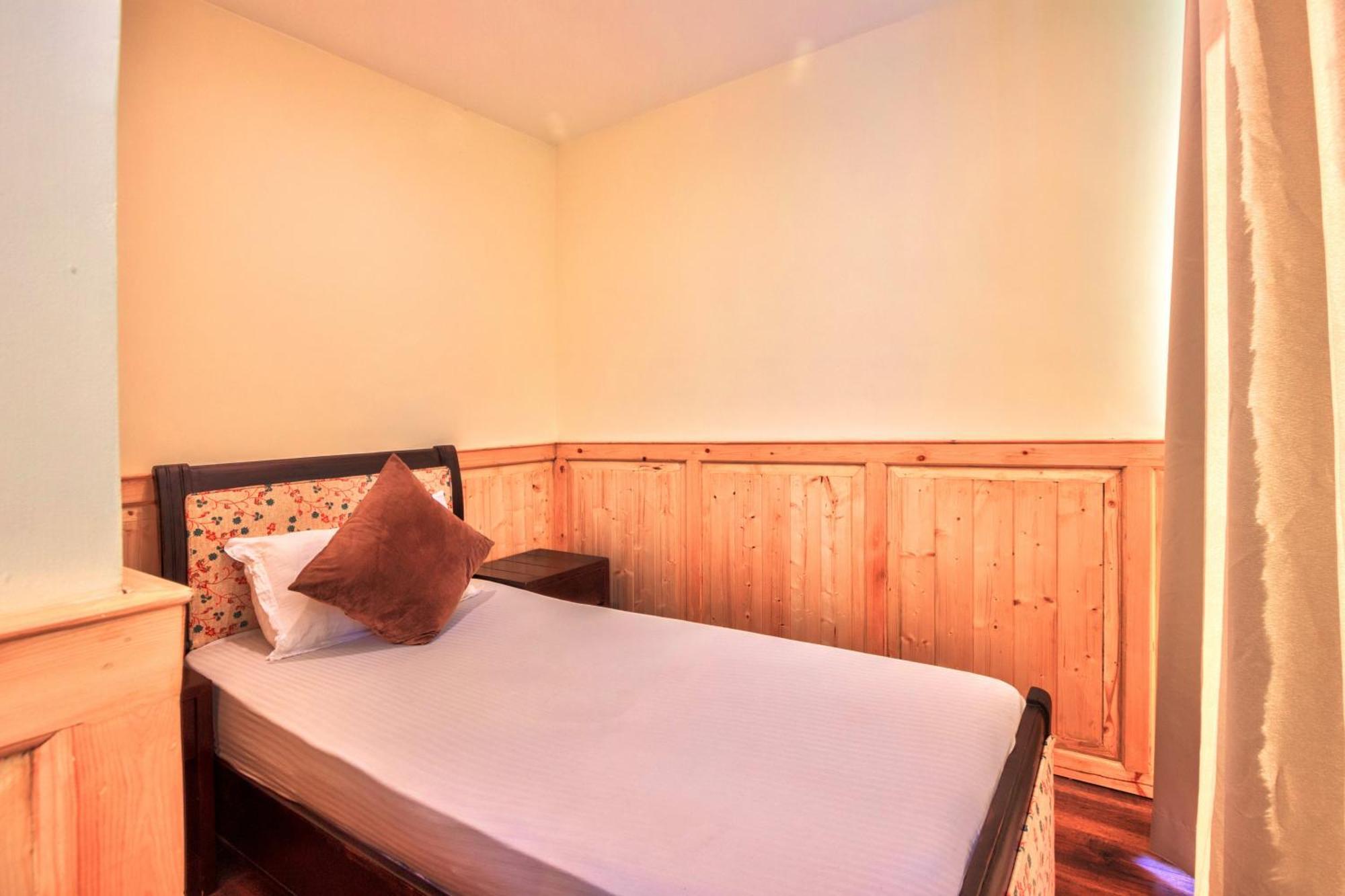 The Katoch Grand Resort Manāli Esterno foto