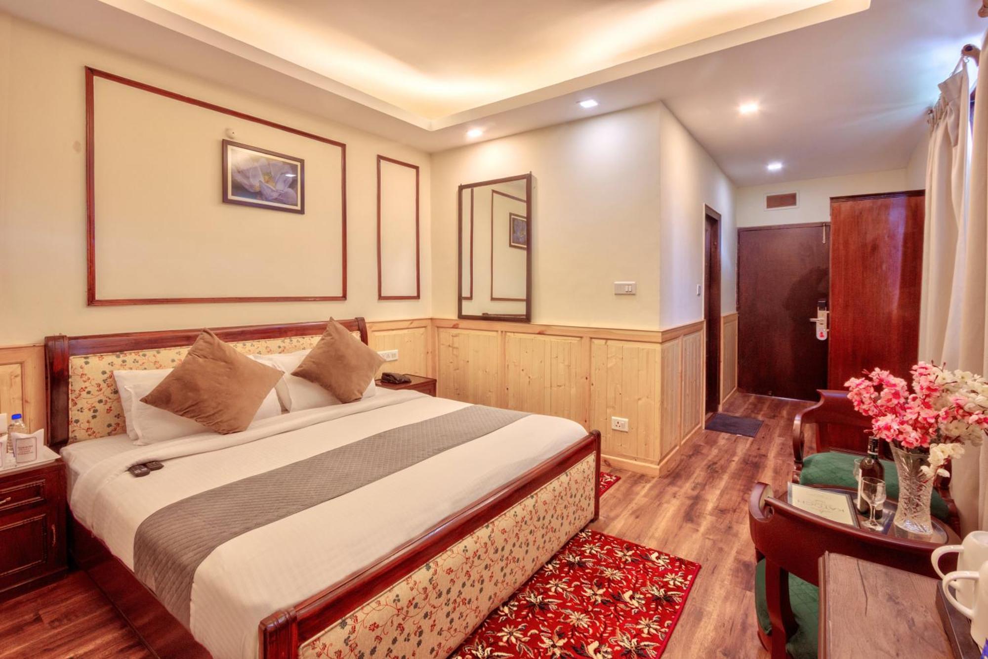 The Katoch Grand Resort Manāli Esterno foto