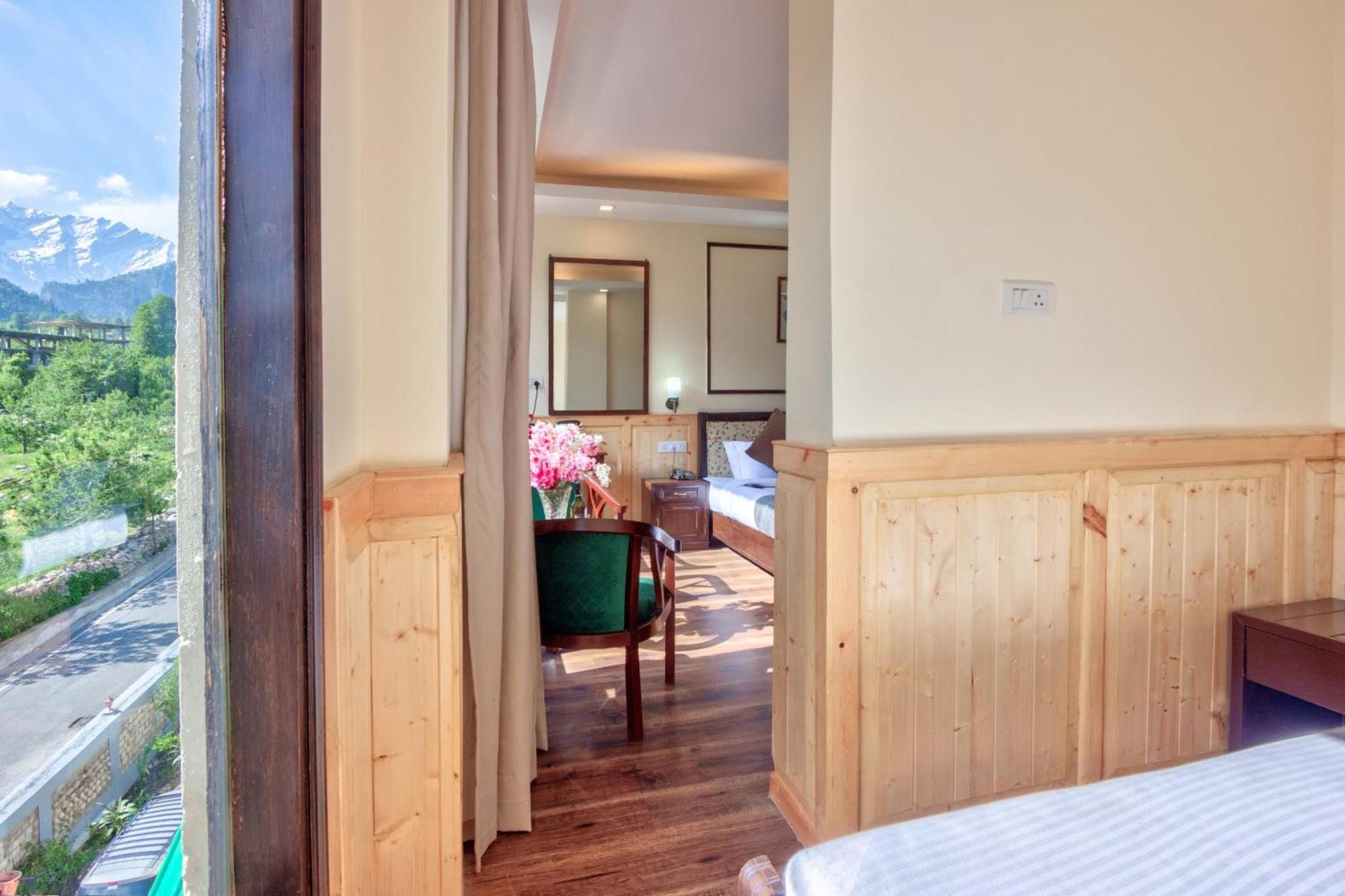 The Katoch Grand Resort Manāli Esterno foto